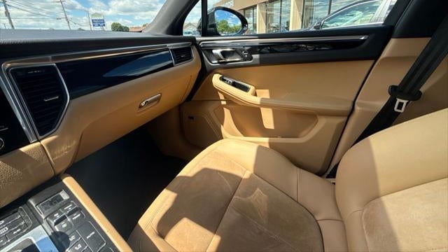 2017 Porsche Macan Base