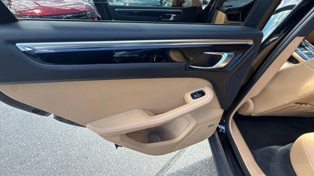 2017 Porsche Macan Base