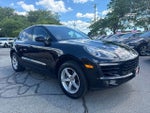 2017 Macan Thumbnail 3
