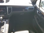 2018 Macan Thumbnail 16