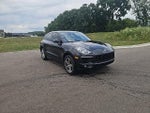 2018 Macan Thumbnail 3