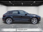 2018 Macan Thumbnail 6
