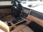 2019 Macan Thumbnail 11