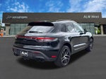 2023 Macan Thumbnail 5