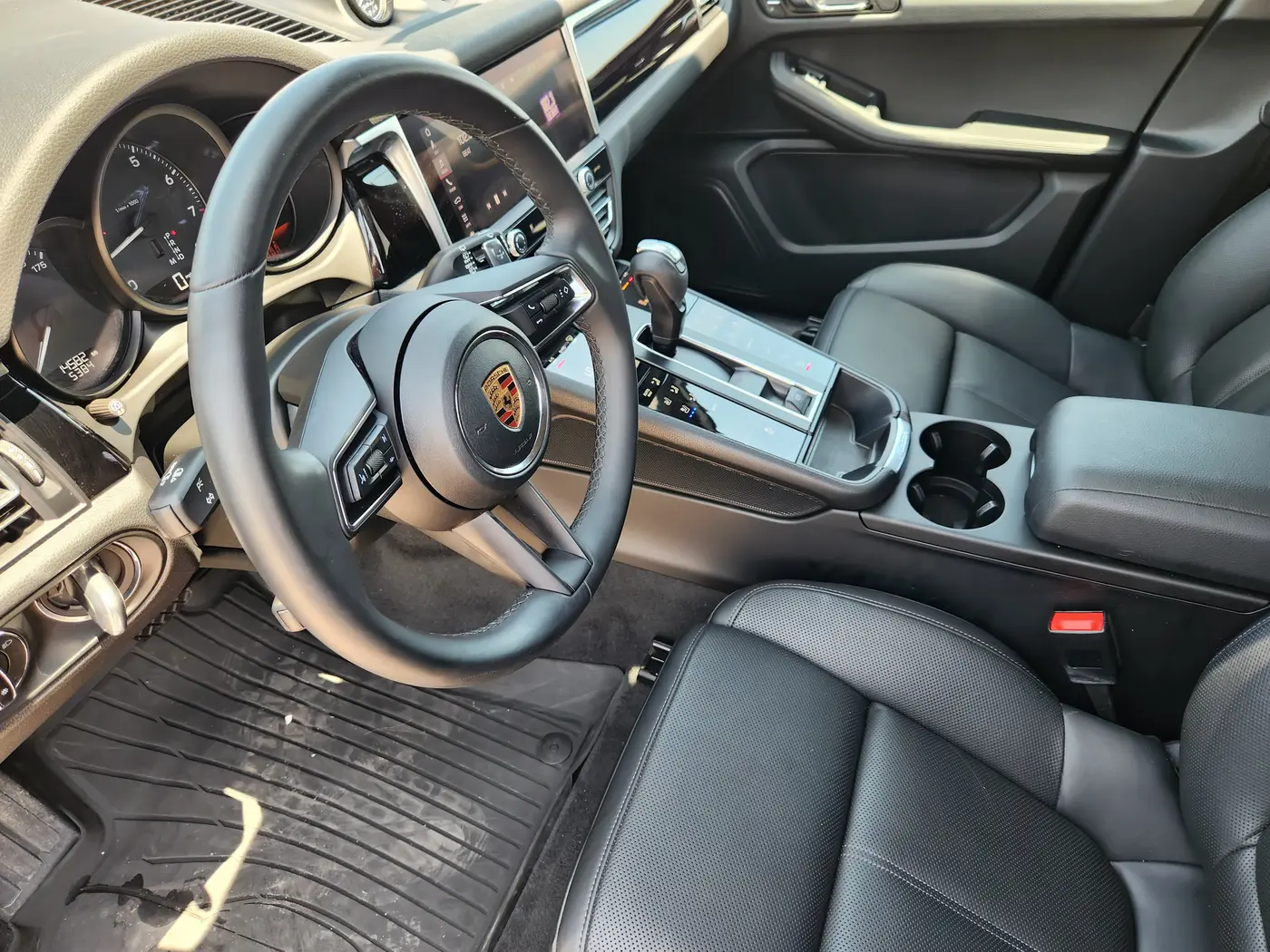2023 Porsche Macan - $50,627