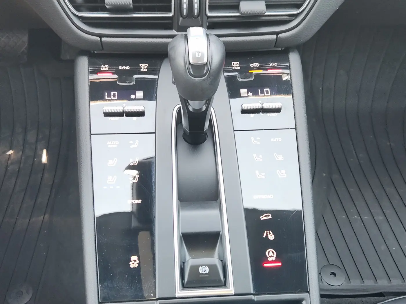 2023 Porsche Macan - $50,627