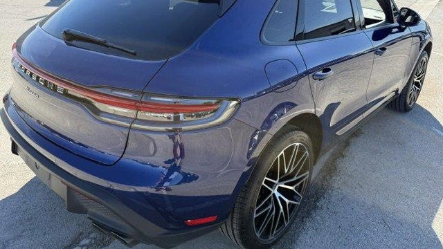 2025 Porsche Macan Base