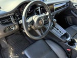 2025 Macan Thumbnail 8