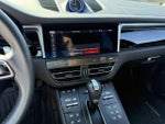 2025 Macan Thumbnail 10