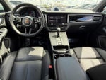 2025 Macan Thumbnail 21