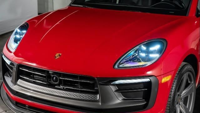 2025 Porsche Macan T