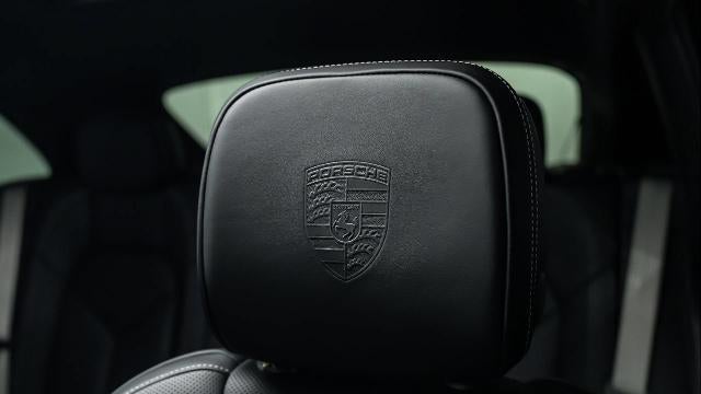 2025 Porsche Macan T