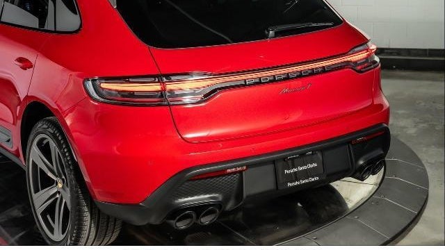 2025 Porsche Macan T
