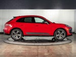 2025 Macan Thumbnail 6