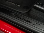 2025 Macan Thumbnail 31