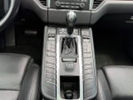 2018 Macan Thumbnail 17