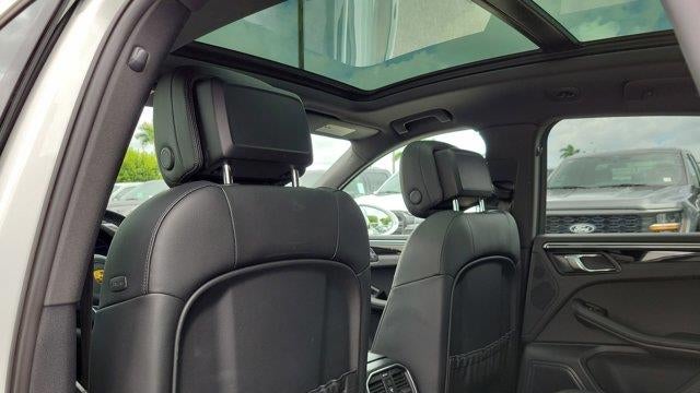 2021 Porsche Macan Base