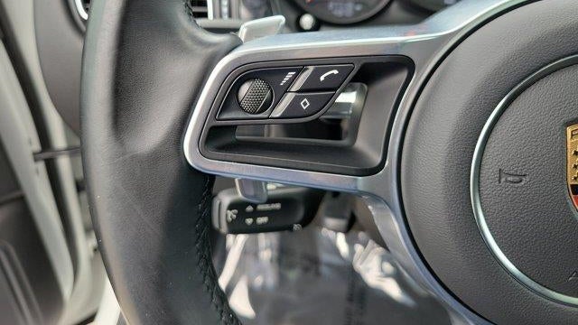 2021 Porsche Macan Base