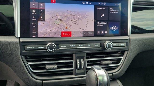 2021 Porsche Macan Base