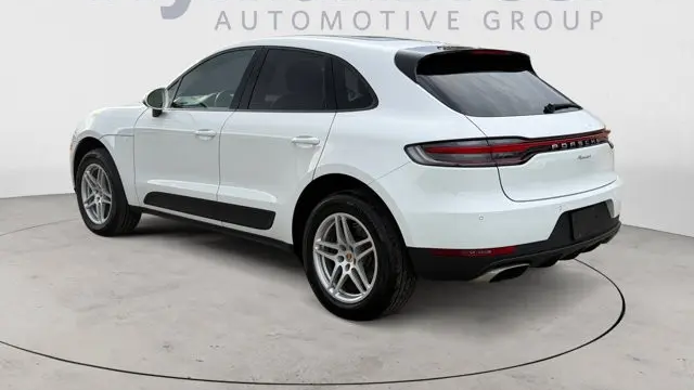 2021 Porsche Macan Base