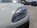 2023 Macan Thumbnail 8