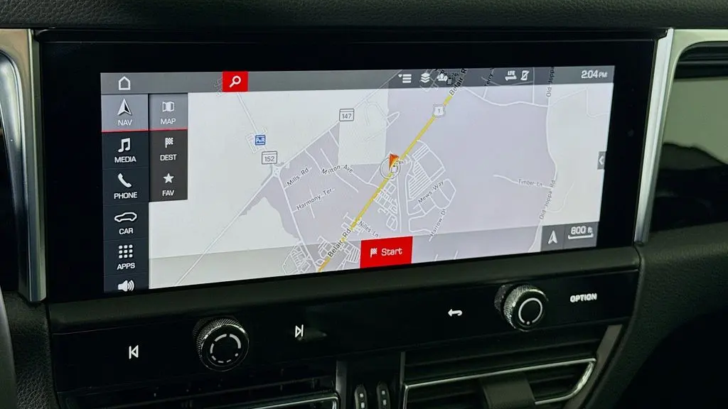 2023 Porsche Macan Base