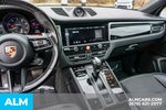 2023 Macan Thumbnail 32