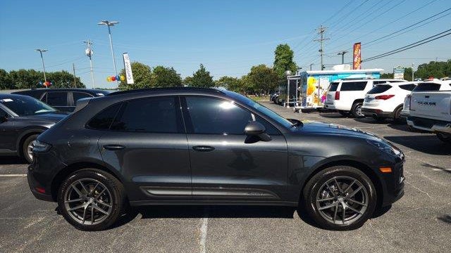 2025 Porsche Macan T