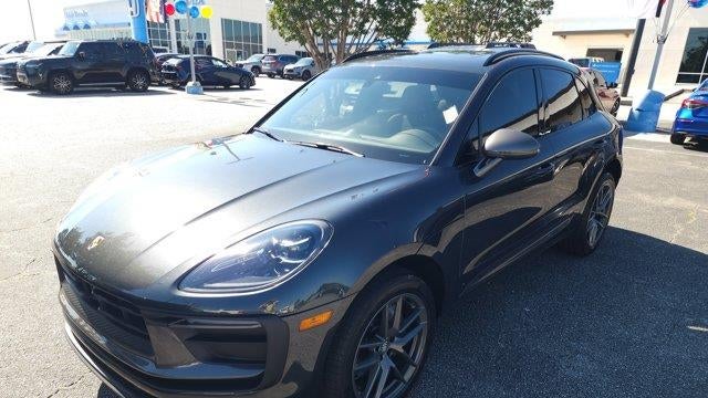 2025 Porsche Macan T
