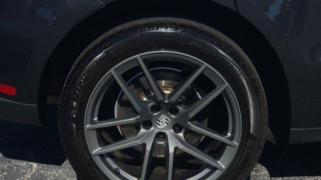 2025 Porsche Macan T