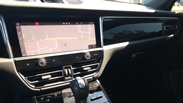 2025 Porsche Macan T