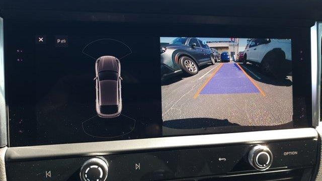 2025 Porsche Macan T