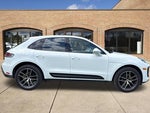 2025 Macan Thumbnail 2