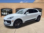 2025 Macan Thumbnail 8