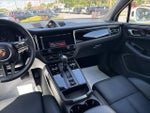 2025 Macan Thumbnail 25