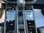 2025 Macan Thumbnail 30