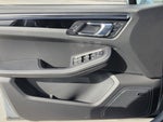 2026 Macan Thumbnail 18