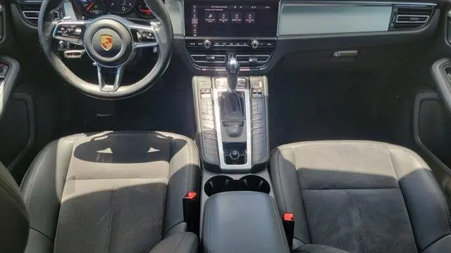 2021 Porsche Macan Base