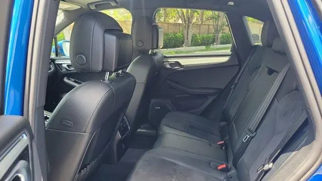 2021 Porsche Macan Base