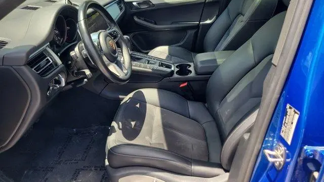 2021 Porsche Macan Base