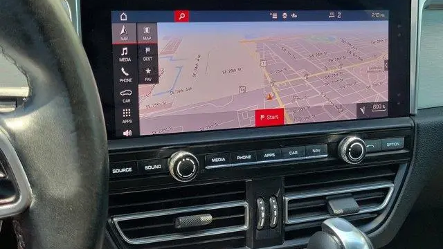 2021 Porsche Macan Base