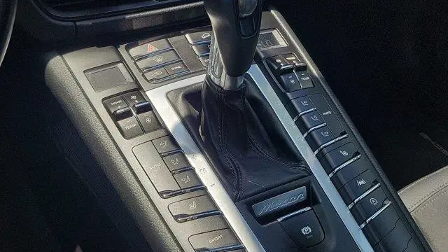 2021 Porsche Macan Base