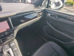 2021 Macan Thumbnail 5