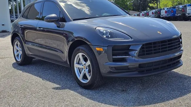 2021 Porsche Macan Base