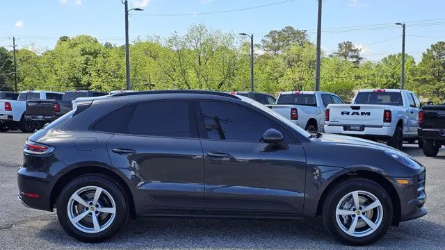 2021 Porsche Macan Base