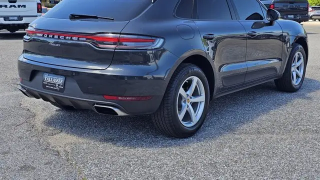 2021 Porsche Macan Base