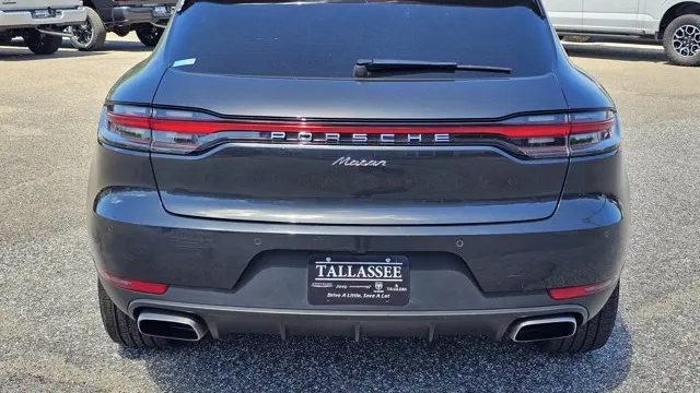 2021 Porsche Macan Base
