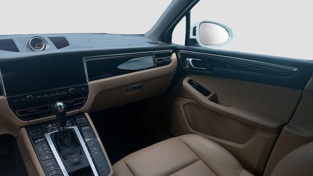 2021 Porsche Macan Base