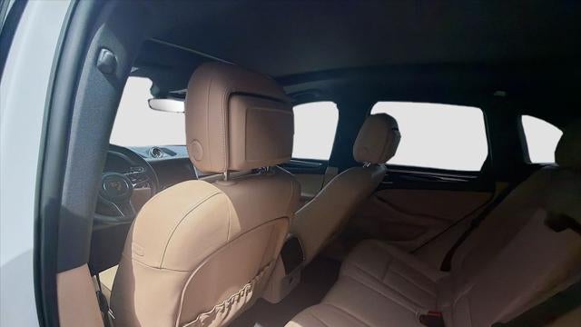 2021 Porsche Macan Base