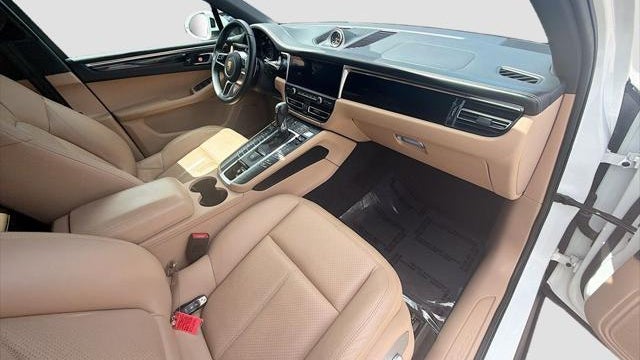 2021 Porsche Macan Base